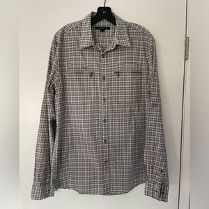 John Varvatos Men’s Size Medium Gray Plaid Zipper Pockets Button Up / Down.